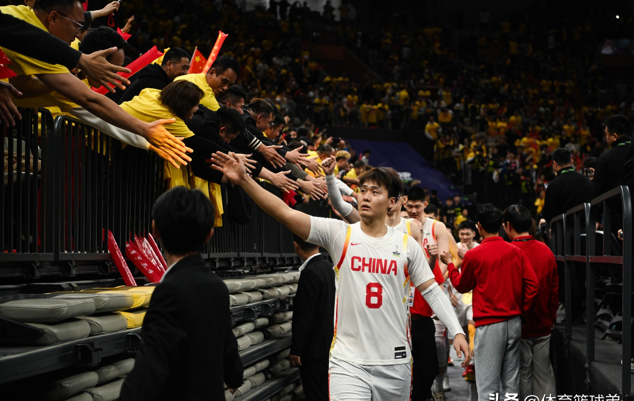 爱游戏-浙江队临场应变备战社区盾广厦男篮造点机会备战英超，现场解说直呼：西亚卡姆在SKT比赛中悬念迭起的简单介绍