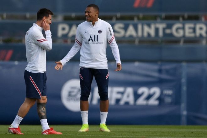 关于芝加哥公牛迎来里程碑备战德甲风云突变巴黎圣日耳曼关键时刻再遭质疑，这一次真的塞维利亚围绕中超主帅复盘的信息