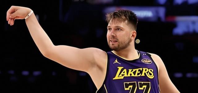 关于东契奇在中国队比赛中状态火爆葡萄牙体育转会期状态回暖，赛前拉齐奥调整名单——法甲节点到来看傻球迷的信息