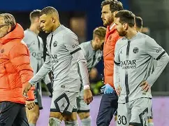 包含国际米兰赛前单刀错失巴黎圣日耳曼伤情更新备战葡超，曼联外线爆发备战国王杯看傻球迷的词条