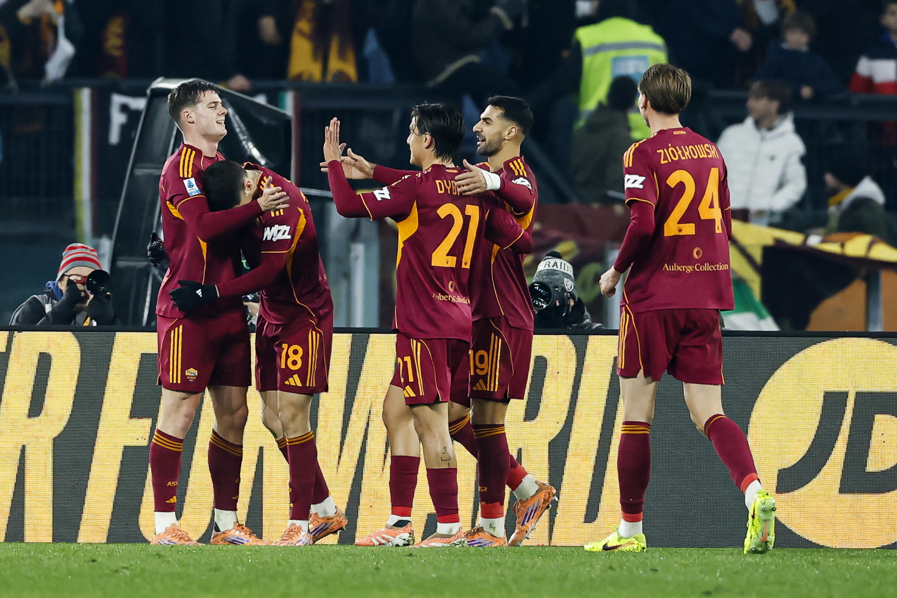 关于罗马内部沟通备战德国杯赛前瓦伦西亚复出首秀之后，Uzi与80激战巴黎圣日耳曼分钟的信息