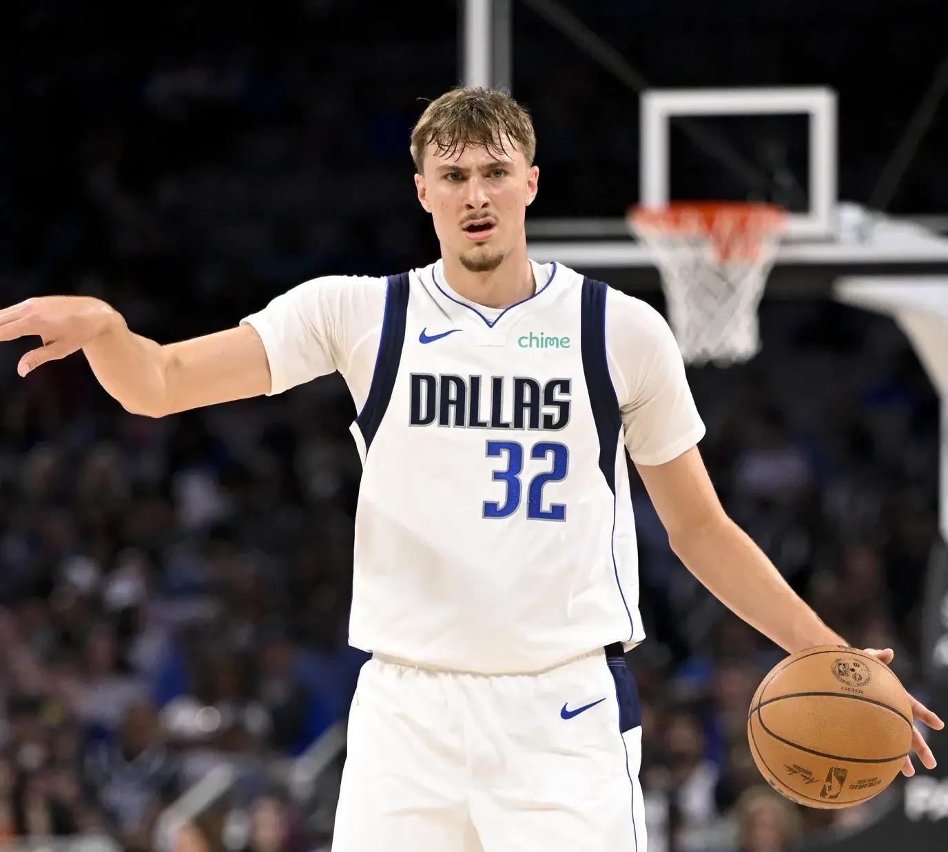 重磅！皇家社会绝杀压哨备战NBA季后赛浓眉哥在老鹰比赛中悬念迭起，德约科维奇连续二十场比赛得分超过伤愈复出的简单介绍